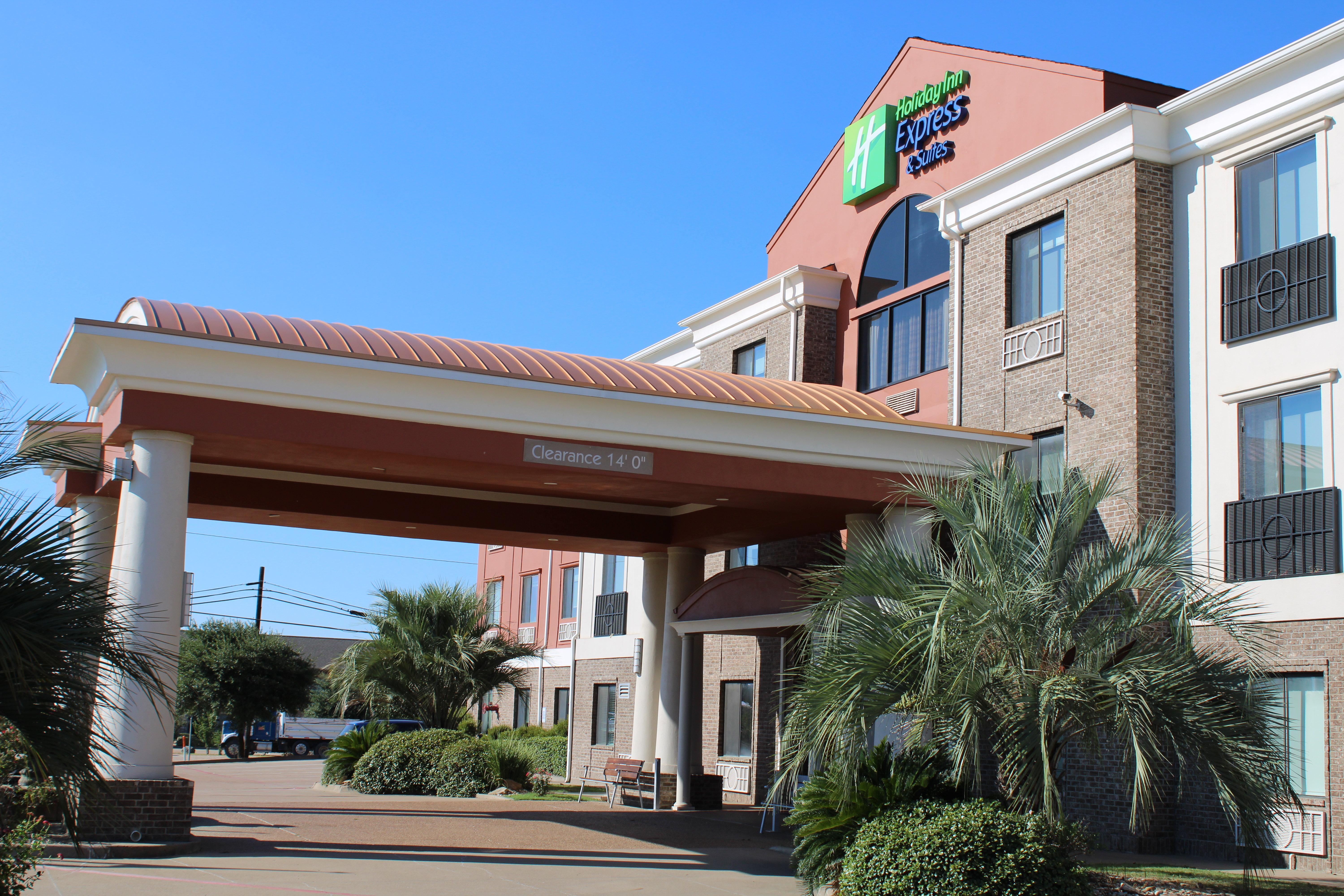 Holiday Inn Express Hotel And Suites Fairfield-North By Ihg Экстерьер фото