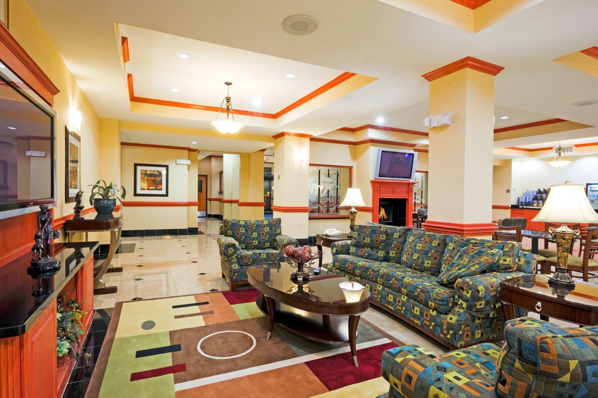 Holiday Inn Express Hotel And Suites Fairfield-North By Ihg Экстерьер фото